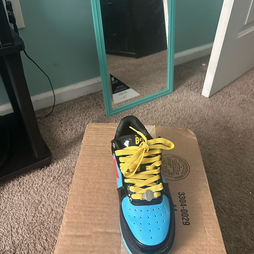 Stylish Blue and Yellow Men's Sneakers